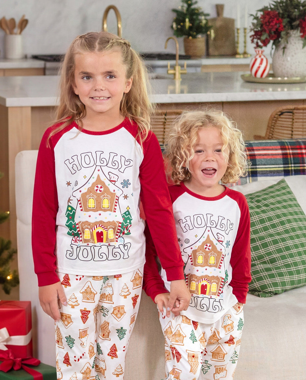 PatPat Matching Family Christmas Pajamas Gingerbread House & Christmas Tree Print Red